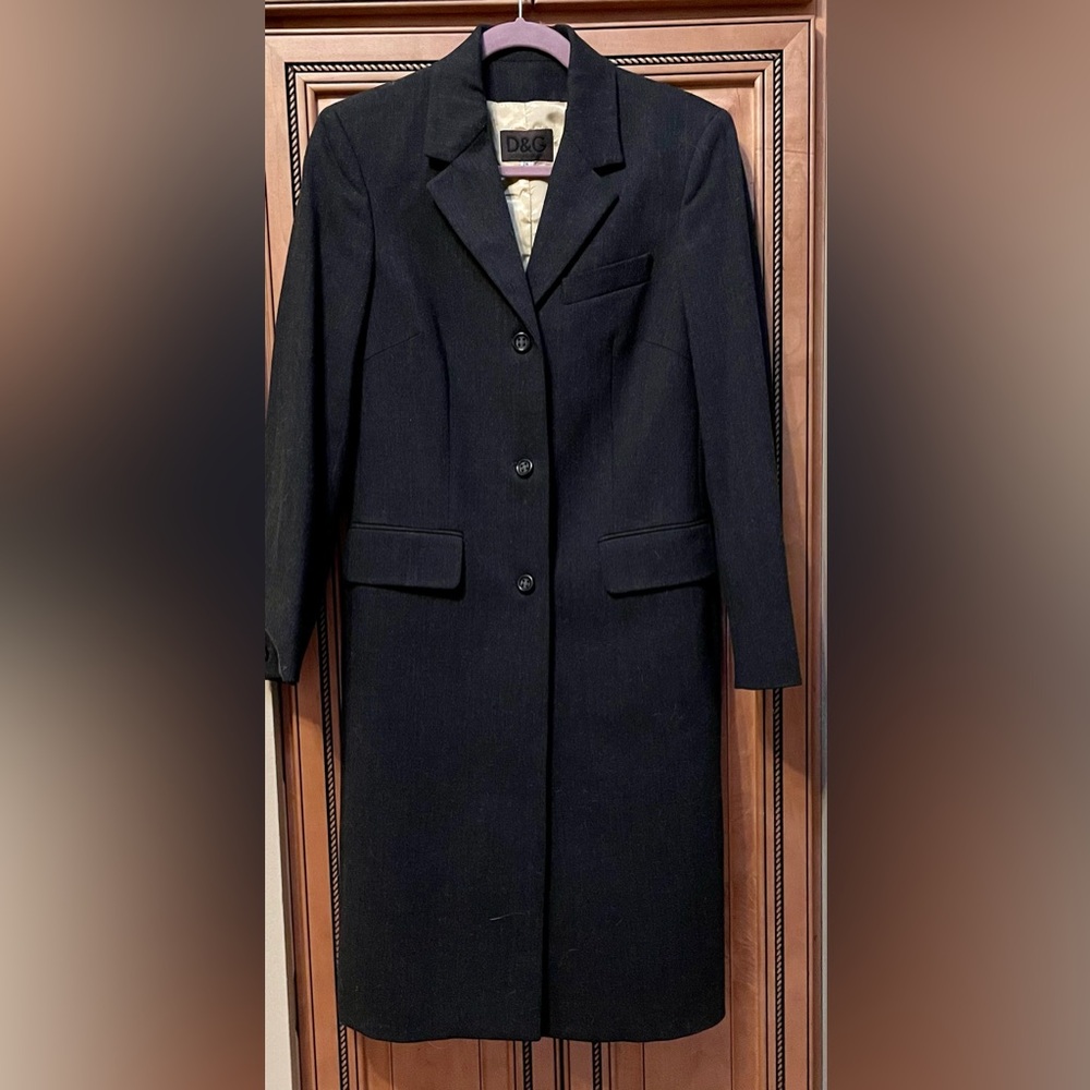 Dolce & Gabbana Classic Timeless Wool Coat. *EUC* Size 40
